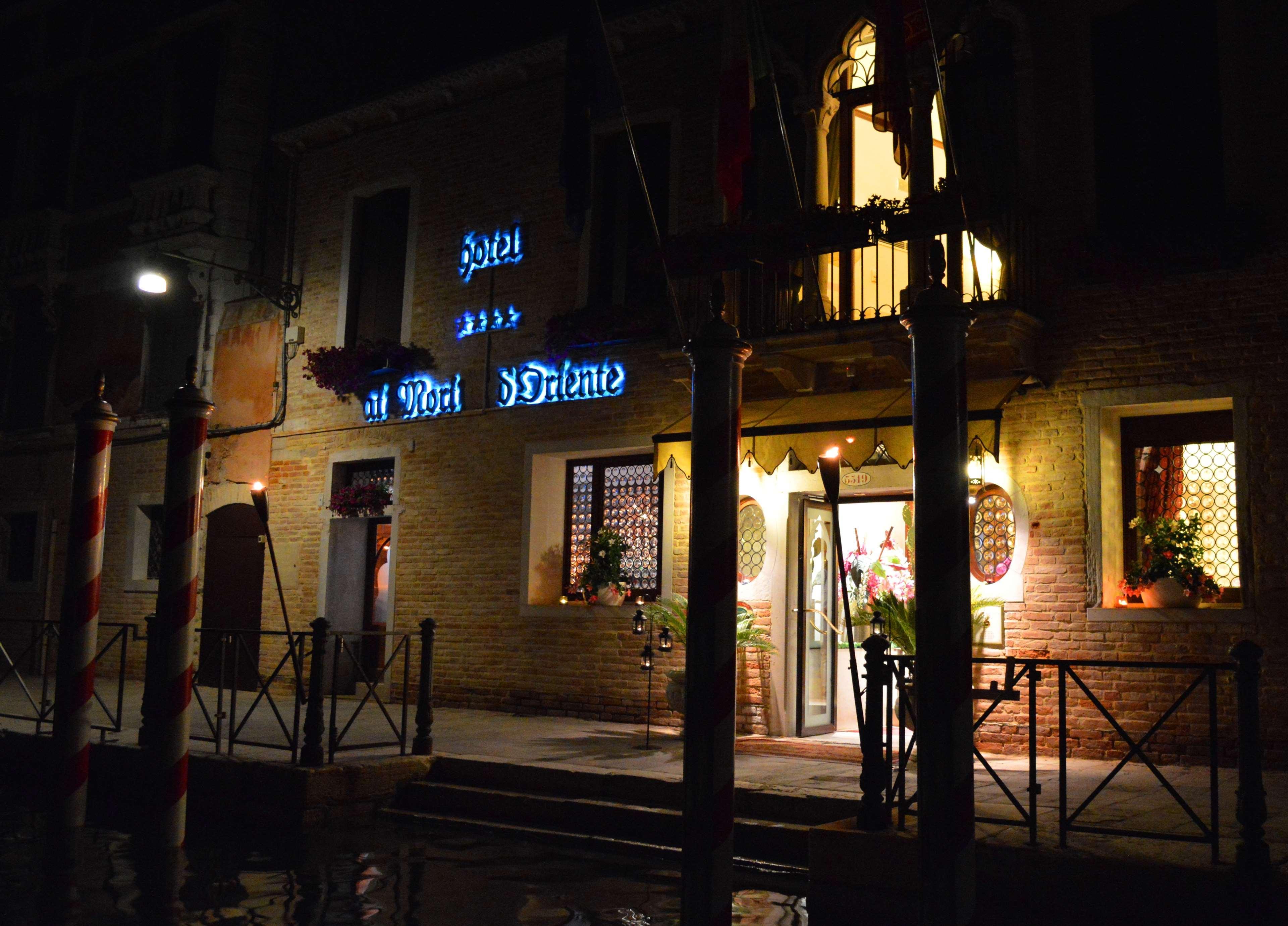 Hotel Ai Mori D'Oriente Venecia Exterior foto